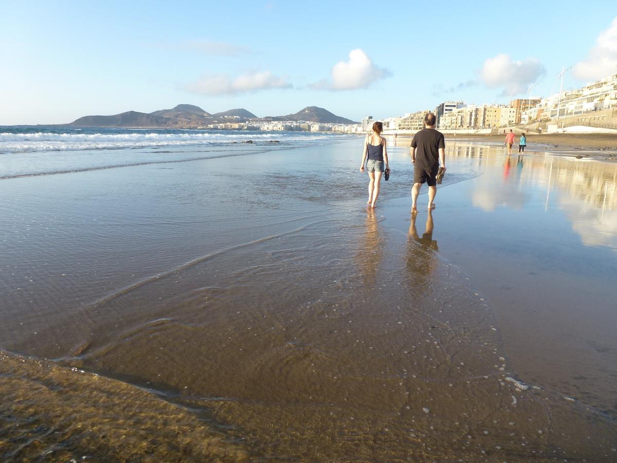 Costa Lairaga Junto A Canteras * Las Palmas